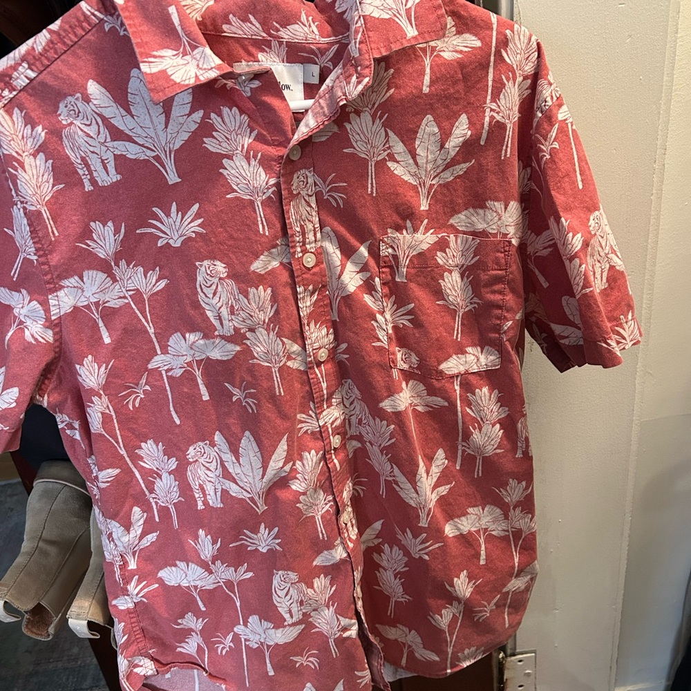 Goodfellow & Co Red and White Tropical Print Men's Shirt